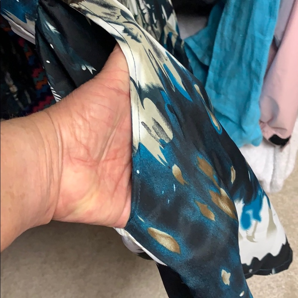 Dress - Picture 4 of 4